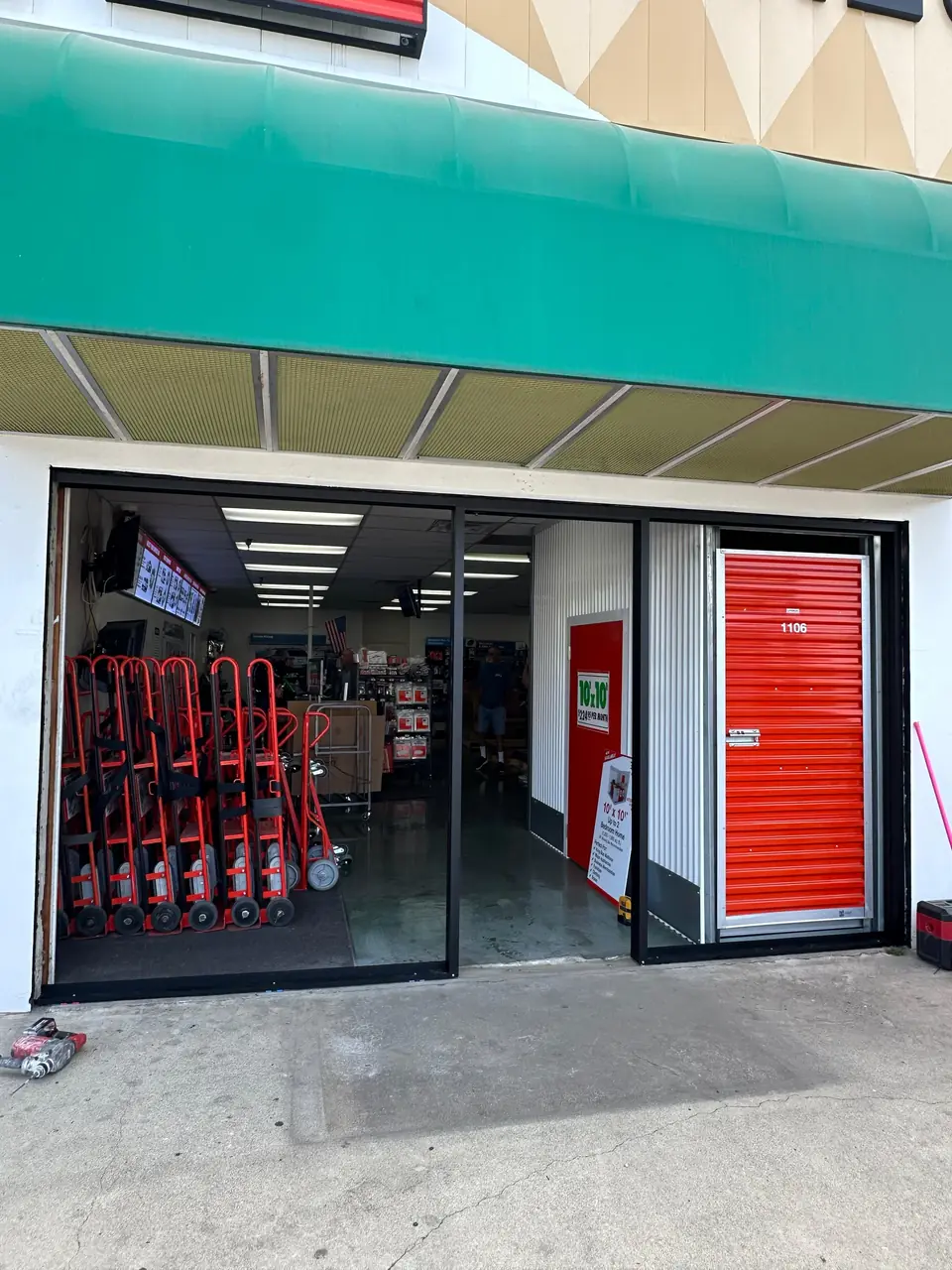 U-Haul — photo 4